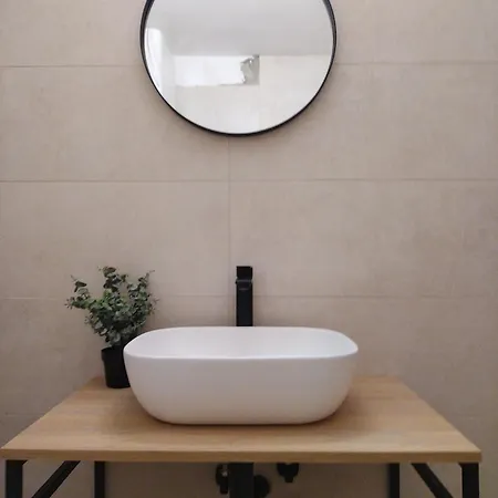 L&n, Pasman Apartment