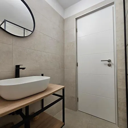 L&n, Pasman Apartment *