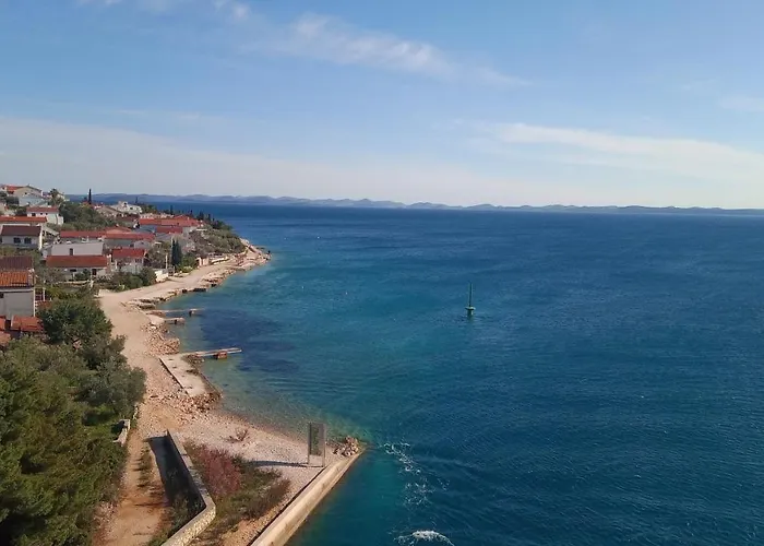 Vuletic, Pasman アパート